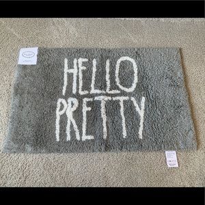 Rae Dunn Bath mat